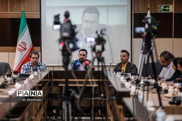 نشست خبری معاون اتاق ایران