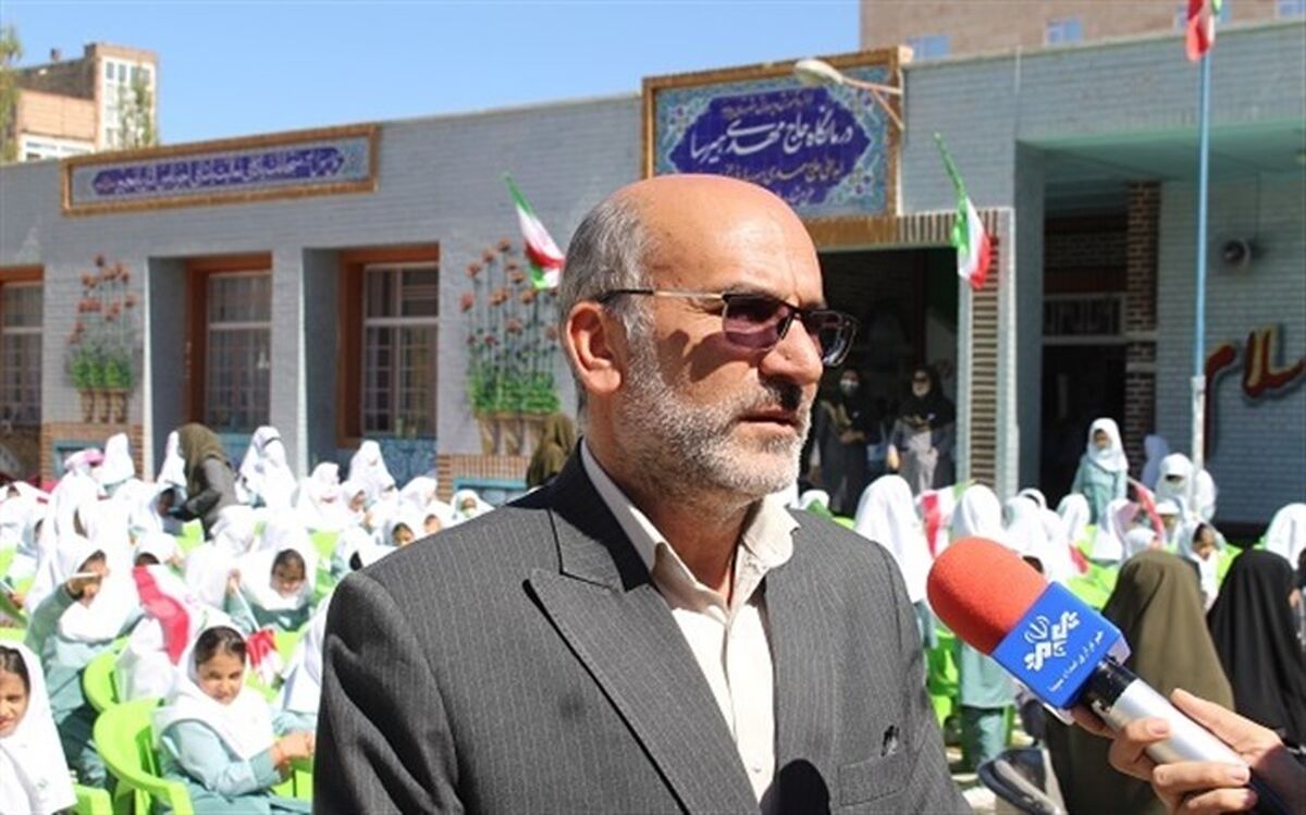 1990 دبستان و کودکستان خراسان جنوبی مجری برنامه‌های هفته ملی کودک