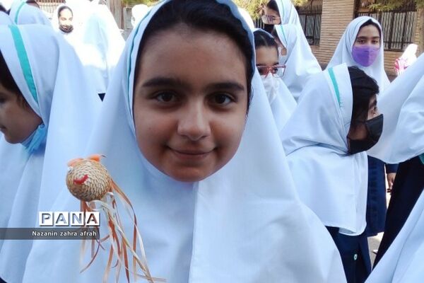 برگزاری روز جهانی تخم مرغ در مدرسه سما رودهن