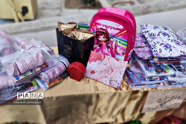 برگزاری جشن عاطفه‌ها با هدف ترویج همدلی از کودکی در دبستان دخترانه حضرت مریم (س)