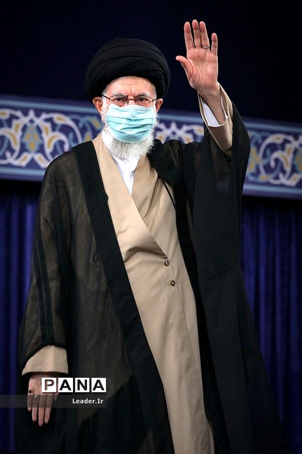 دیدار دست‌اندرکاران دومین کنگره شهدای ورزشکار با رهبر معظم انقلاب