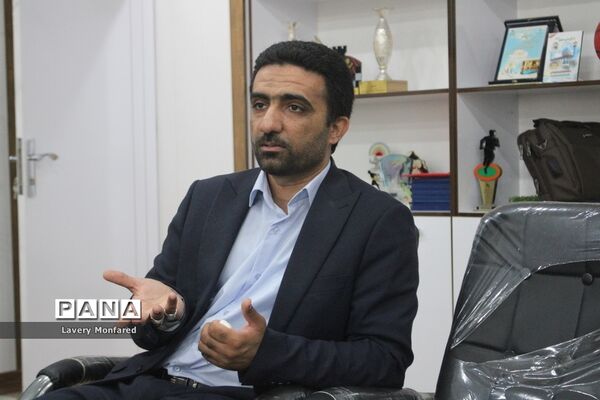 نشست معاون تربیت‌بدنی و سلامت آموزش و پرورش استان بوشهر با  رئیس هیات ورزش روستایی و بازی‌های بومی محلی استان