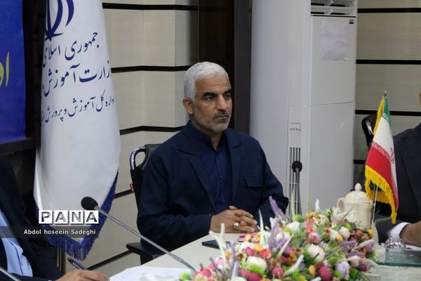 جلسه ستاد انتخابات شوراهای دانش‌آموزی مدارس استان بوشهر