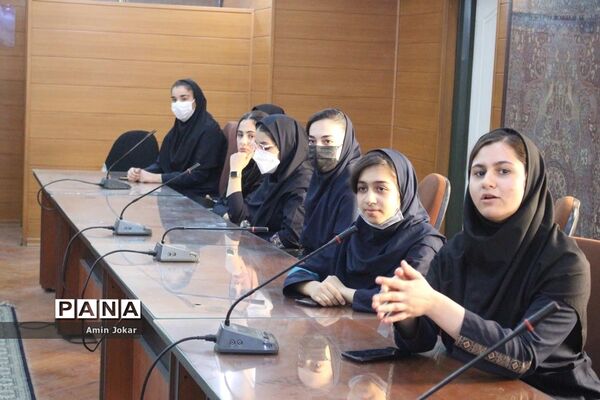 برگزاری نشست تبیینی سواد رسانه‌ای ویژه دانش‌آموز‌خبرنگاران خبرگزاری پانا فارس