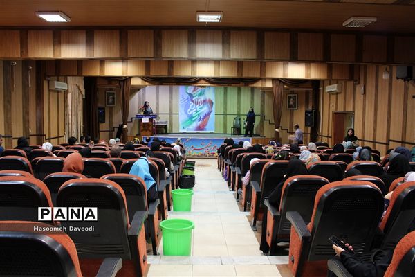 برگزاری جلسه توجیهی طرح سکوی ایران قوی در ناحیه 3 شیراز