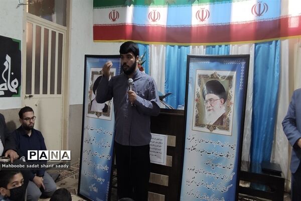برگزاری جشن هفته وحدت در آموزش و پرورش‌ ناحیه ۴ شیراز