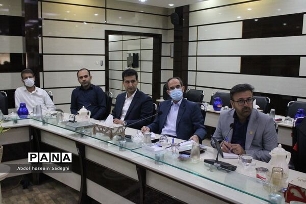جلسه شورای معاونان اداره‌کل آموزش و پرورش استان بوشهر