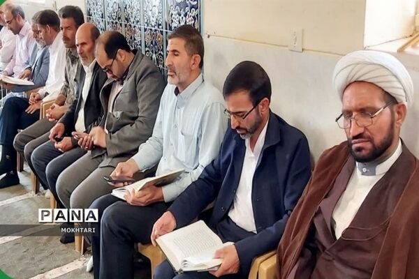 همایش دانش‌آموزی در محکومیت هتک حرمت به مقدسات و قرآن کریم در جرقویه سفلی