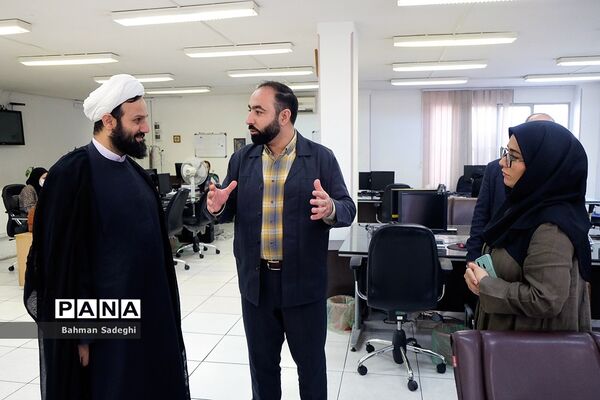 بازدید مشاور وزیر و دبیر ستاد همکاری‌های حوزه علمیه و آموزش و پرورش از خبرگزاری پانا