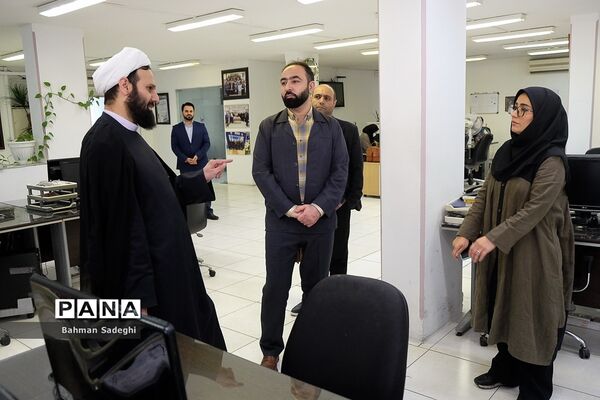 بازدید مشاور وزیر و دبیر ستاد همکاری‌های حوزه علمیه و آموزش و پرورش از خبرگزاری پانا
