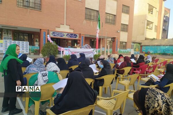 برگزاری انتخابات انجمن اولیا و مربیان دبیرستان قلم چی