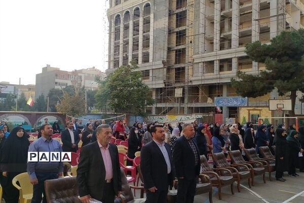 برگزاری انتخابات انجمن اولیا و مربیان دبیرستان قلم چی