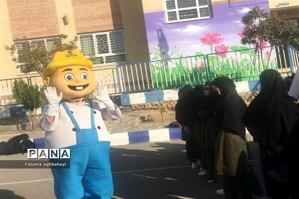 برگزاری طرح آموزش ایمنی مصرف‌کنندگان گاز طبیعی در دبیرستان مرضیه