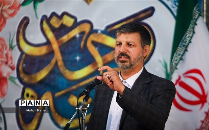 نماز موثرترین و اساسی‌ترین عنصر در تربیت اعتقادی دانش‌آموزان است