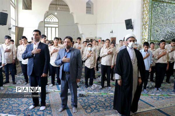 اجرای طرح «نور چشم» نماز جماعت در مدارس ناحیه دو شهرری