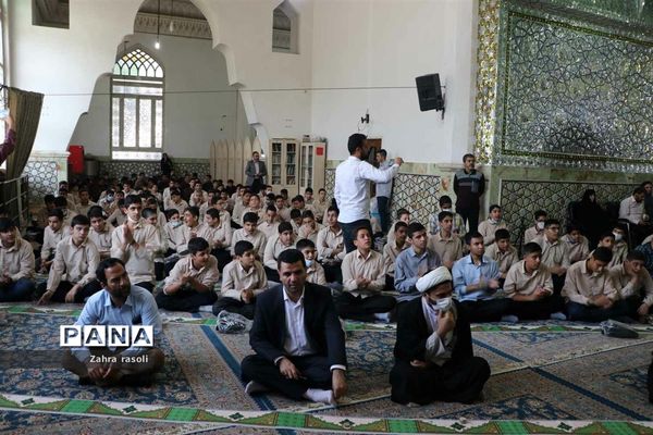 اجرای طرح «نور چشم» نماز جماعت در مدارس ناحیه دو شهرری