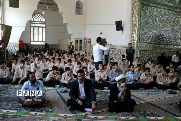 اجرای طرح «نور چشم» نماز جماعت در مدارس ناحیه دو شهرری