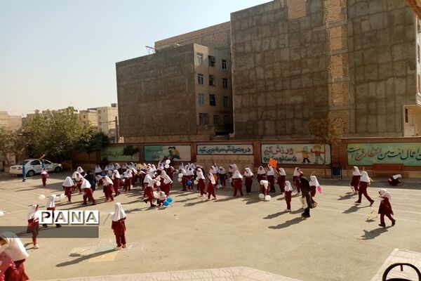 «حال خوش کودکی، رنگ خوش زندگی» در دبستان دخترانه سعادت شهرستان قدس