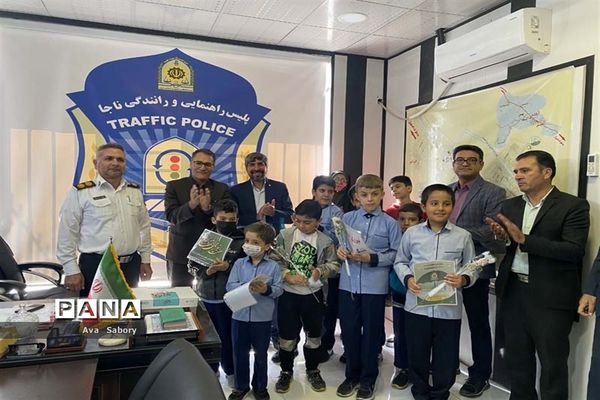 تقدیر از مدافعان امنیت در آباده