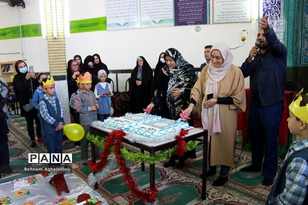جشن آموزش قرآن مدرسه ابتدایی ادهمی ناحیه یک زنجان