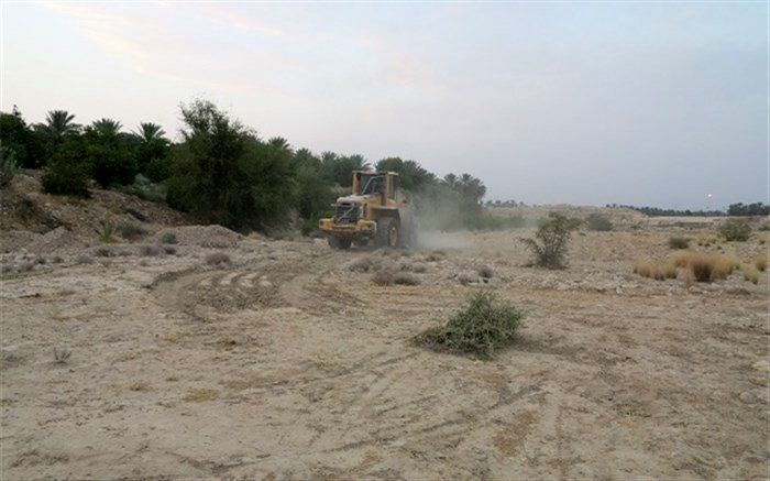 کشف زمین‌خواری 20 میلیاردی در‌ قیر و کارزین‌