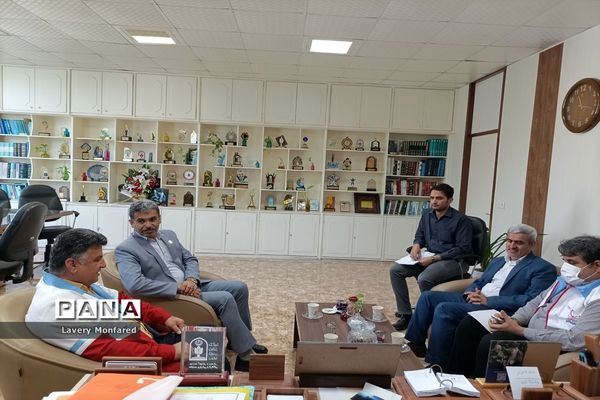 نشست هماهنگی افتتاح کانون‌های دانش‌آموزی هلال‌احمر استان بوشهر