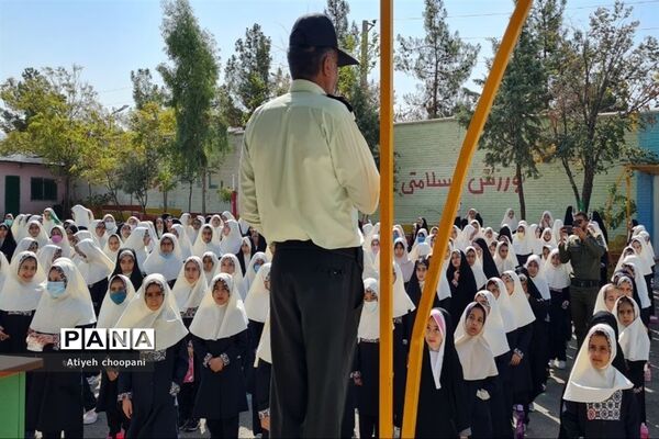برگزاری ویژه برنامه وحدت در دبستان دخترانه شهید آتوت منطقه ۱۴