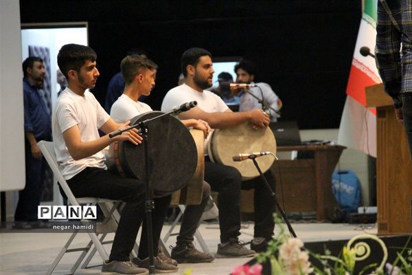 مدرسه به وسعت شهر