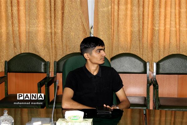 دیدار فرماندهان واحد بسیج پیشگام مدارس با مدیر آموزش و پرورش ناحیه دو ساری