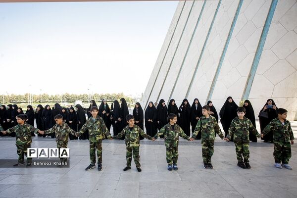 همایش قدردانی دانش آموزان از پلیس