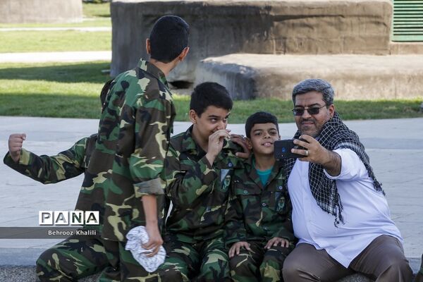 همایش قدردانی دانش آموزان از پلیس