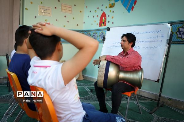 آموزش مرشدخوانی دانش‌آموزی