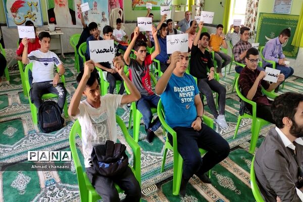 آیین گرامیداشت هفته وحدت در مدارس شهرستان کارون