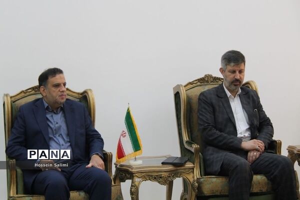 مراسم استقبال از وزیر آموزش و پرورش در فرودگاه بین‌المللی بندرعباس