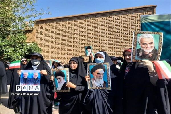 حضور پرشور بانوان شیرازی در همایش بانوان فاطمی