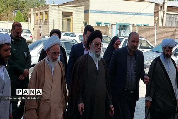 پیش نشست کنگره بین المللی میرزای نائینی در نائین