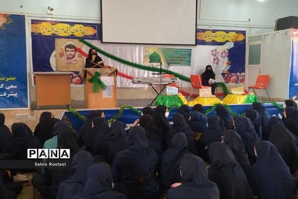 برگزاری جشن میلاد رسول اکرم(ص) و امام جعفر صادق(ع) درمدرسه شاهد فیض