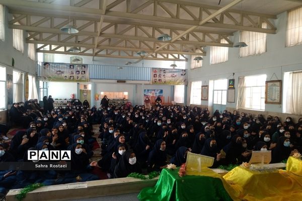 برگزاری جشن میلاد رسول اکرم(ص) و امام جعفر صادق(ع) درمدرسه شاهد فیض