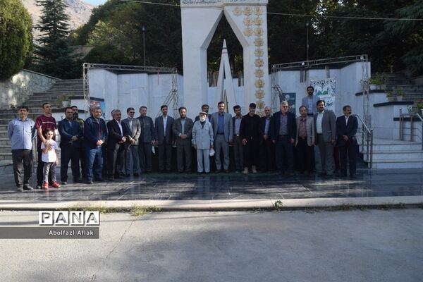 برگزاری مراسم پرفیض دعای ندبه در اردوگاه شهید باهنر