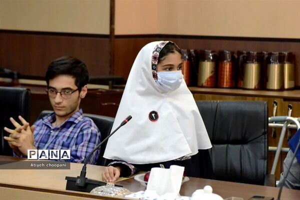 نشست صمیمانه کودکان با شهردار منطقه ۱۴ همزمان با هفته کودک