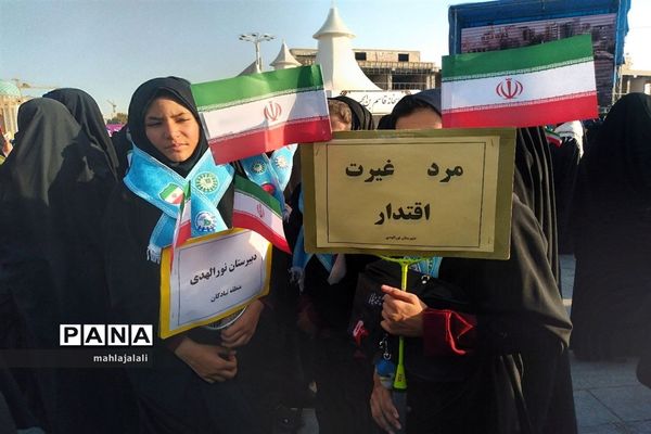 جشن بزرگ میلاد پیامبر مهربانی با نقش‌آفرینی بانوان محجبه و انقلابی مشهد مقدس