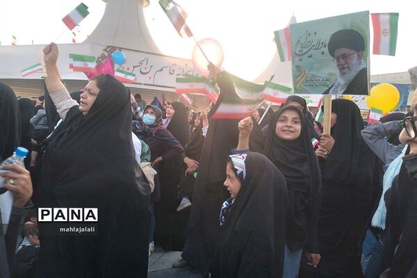 جشن بزرگ میلاد پیامبر مهربانی با نقش‌آفرینی بانوان محجبه و انقلابی مشهد مقدس