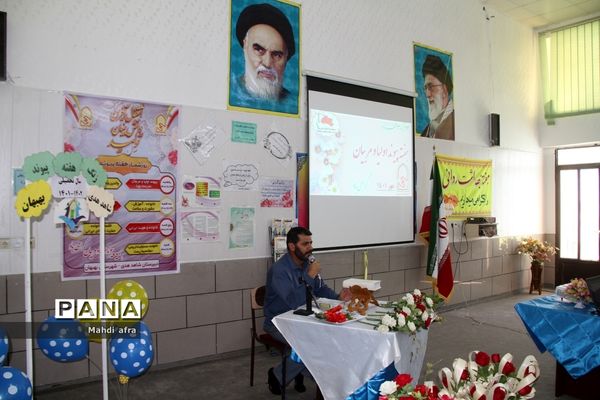 زنگ نمادین آغاز هفته پیوند اولیا و مربیان در مدارس شهرستان بهبهان