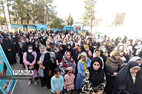 برگزاری انتخابات انجمن ‌اولیا و مربیان دبستان دخترانه سمیه شهرستان قرچک