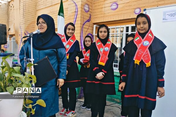 برگزاری انتخابات انجمن ‌اولیا و مربیان دبستان دخترانه سمیه شهرستان قرچک