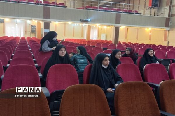 برگزاری آیین داوری طرح سکوی ایران قوی درآموزش و پرورش شهرستان ملارد
