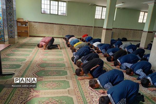 اجرای طر ح «نماز نور چشم » در دبستان ایمان رودهن