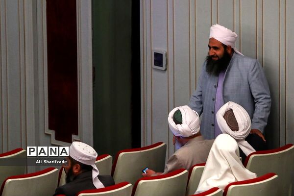 آیین اختتامیه نخستین کنگره ملی شعر وحدت اسلامی