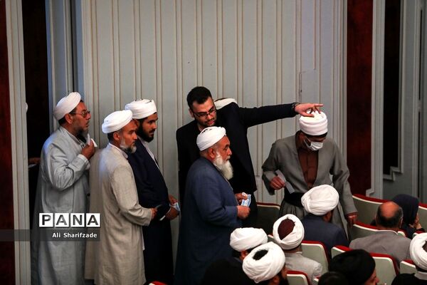 آیین اختتامیه نخستین کنگره ملی شعر وحدت اسلامی