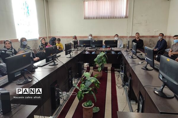 برگزاری نشست تخصصی‌ کنکور سراسری ویژه والدین در رودهن